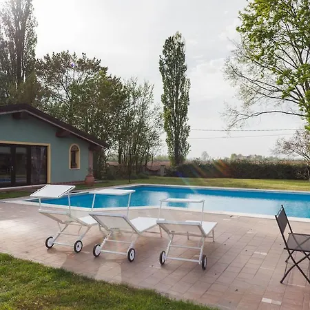 Chalet Di Campagna Sauna E Piscina Curtatone