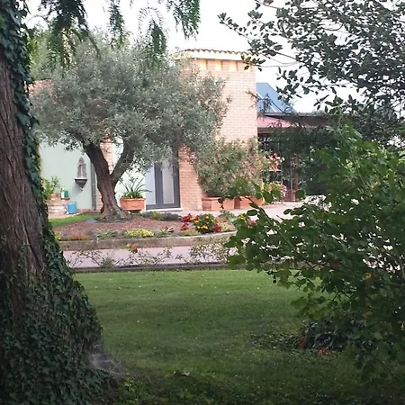 Chalet Di Campagna Sauna E Piscina Chalé Curtatone