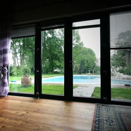 Chalet Di Campagna Sauna E Piscina Chalé